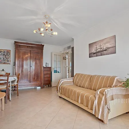 דירה Petit Paradis A