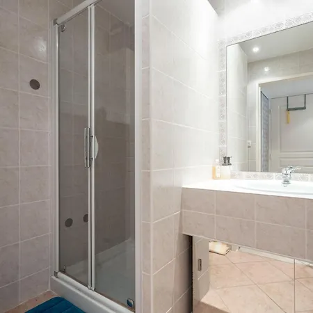 Petit Paradis A * קבלייר-סור-מר